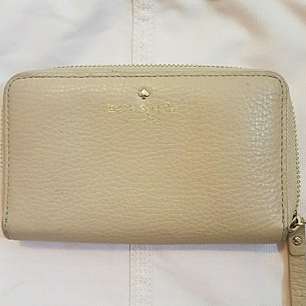 Kate Spade tan wallet